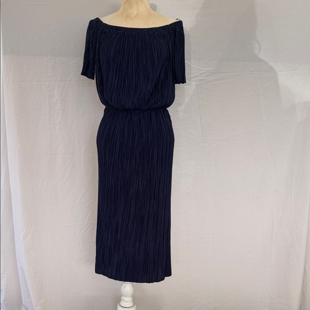 Gianni Bini Dark Blue Pleated Midi Dress